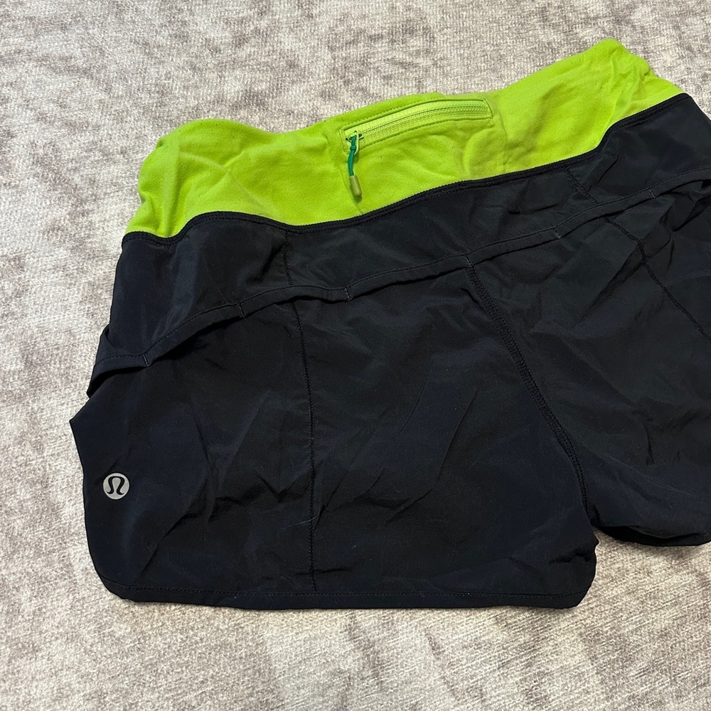 Lululemon Speed Up Low-Rise Lined Shorts 2.5”